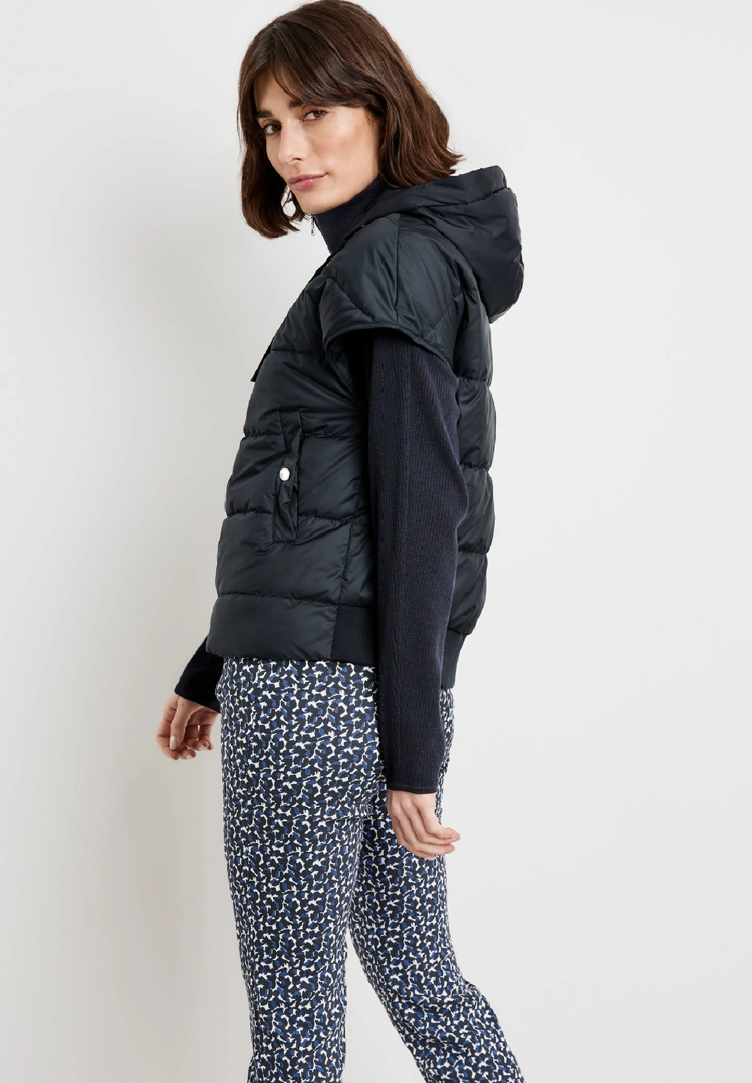 Gerry Weber Mit Abnehmbarer Kapuze - Bodywarmer - Navy 2 Gerry Weber Mit Abnehmbarer Kapuze - Bodywarmer - Navy - Afbeelding 2