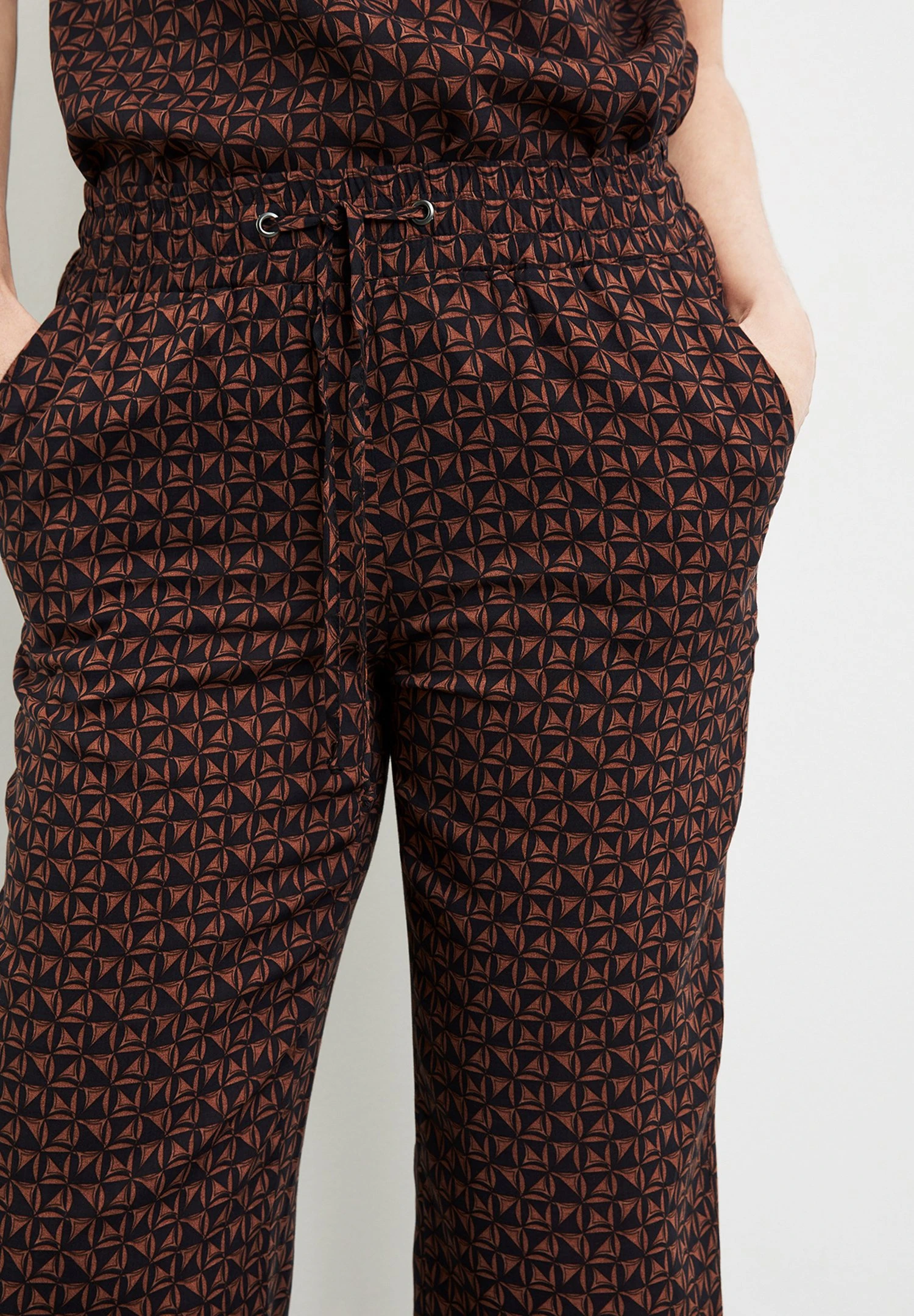 Gerry Weber Verkürzt Gemusterte Schlupf Easy F - Broek - Blau Braun Druck 4 Gerry Weber Verkürzt Gemusterte Schlupf Easy F - Broek - Blau Braun Druck - Afbeelding 4