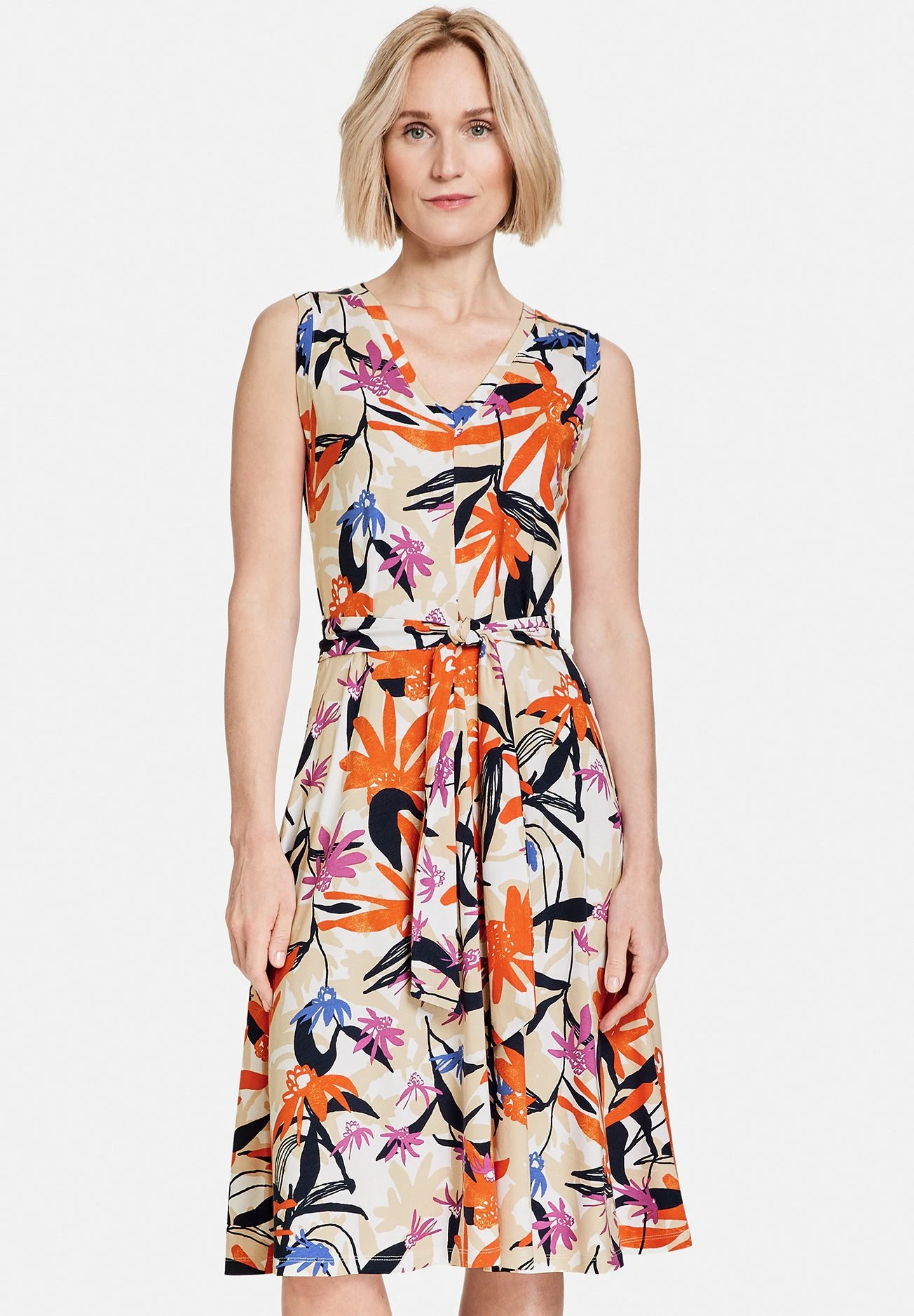 Gerry Weber Gemustertes A-Linien- Mit Taillen - Jurk - Ecru/Weiss/Rot/Orange/Druck 1 Gerry Weber Gemustertes A-Linien- Mit Taillen - Jurk - Ecru/Weiss/Rot/Orange/Druck