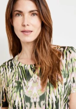 Gerry Weber 1/2 Arm Gemustertes T-Shirt In Batik-Optik - T-Shirt Print - Ecru Weiss Grün Druck 10 Gerry Weber 1/2 Arm Gemustertes T-Shirt In Batik-Optik - T-Shirt Print - Ecru Weiss Grün Druck -Gerry Weber 571123f78e19499bac8a72493df9ba6b
