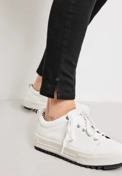 Gerry Weber 5-Pocket Best4Me Cropped - Slim Fit Jeans - Black Black Denim 8 Gerry Weber 5-Pocket Best4Me Cropped - Slim Fit Jeans - Black Black Denim -Gerry Weber 6b46fab2f93443a8bb26b6f043918c34