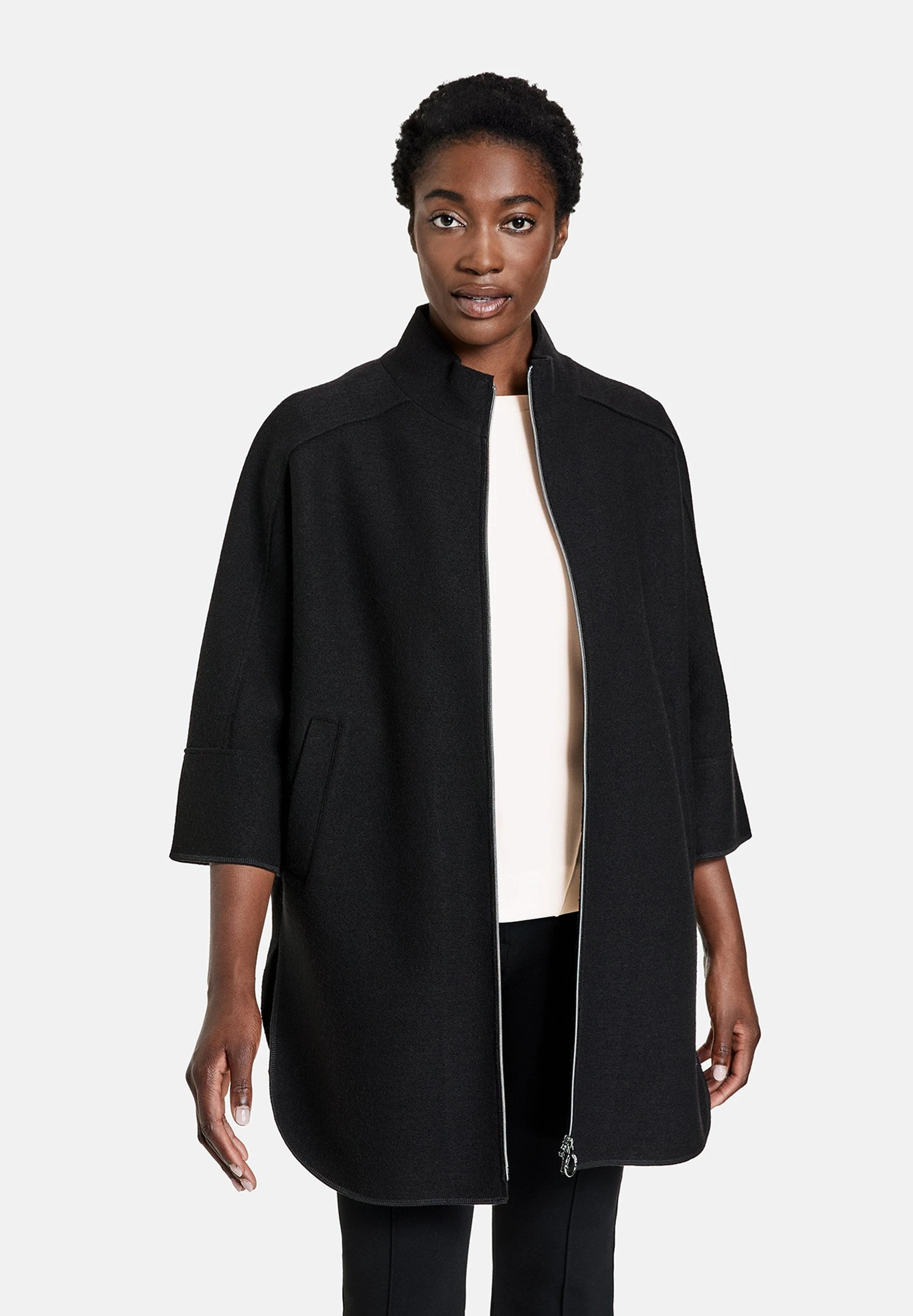 Gerry Weber Poncho Mit Reissverschluss Und 3/4 - Poncho - Schwarz 1 Gerry Weber Poncho Mit Reissverschluss Und 3/4 - Poncho - Schwarz