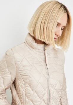 Gerry Weber Mit Dekorativem Steppmuster - Jas - Silver Cloud -Gerry Weber b3c3285fdba74695a95eabf749a2f58a