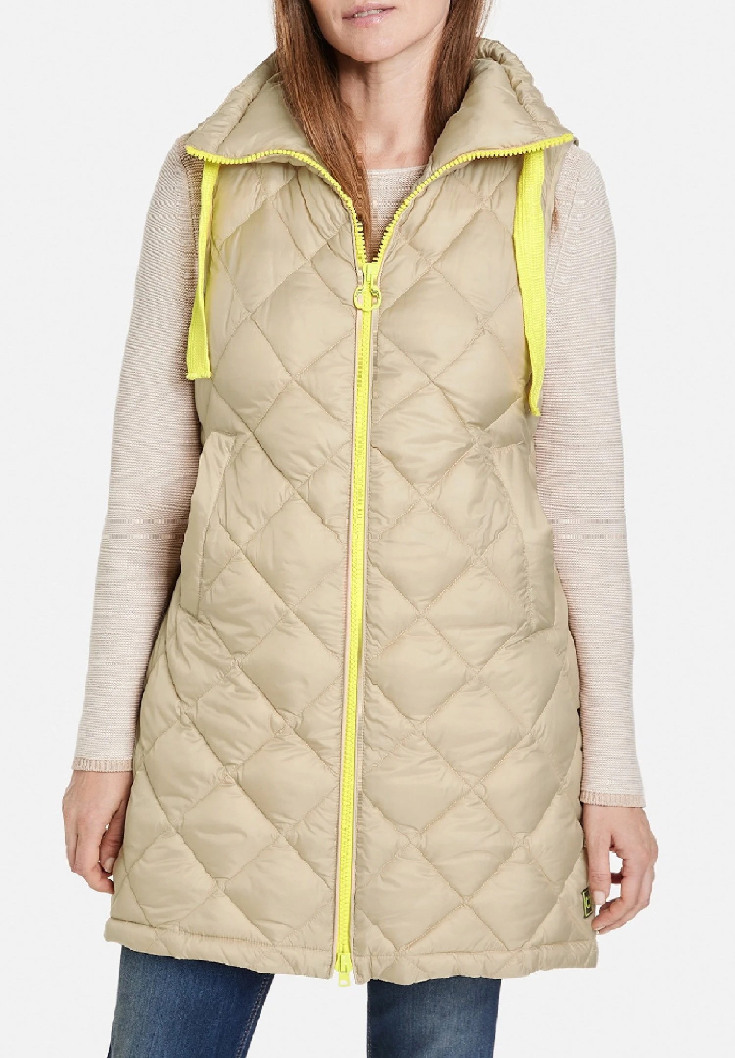 Gerry Weber Lang Mit Farblichem Akzent - Bodywarmer - Sand 4 Gerry Weber Lang Mit Farblichem Akzent - Bodywarmer - Sand - Afbeelding 4